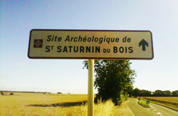 Visite du site archéologique de Saint-Saturnin du Bois