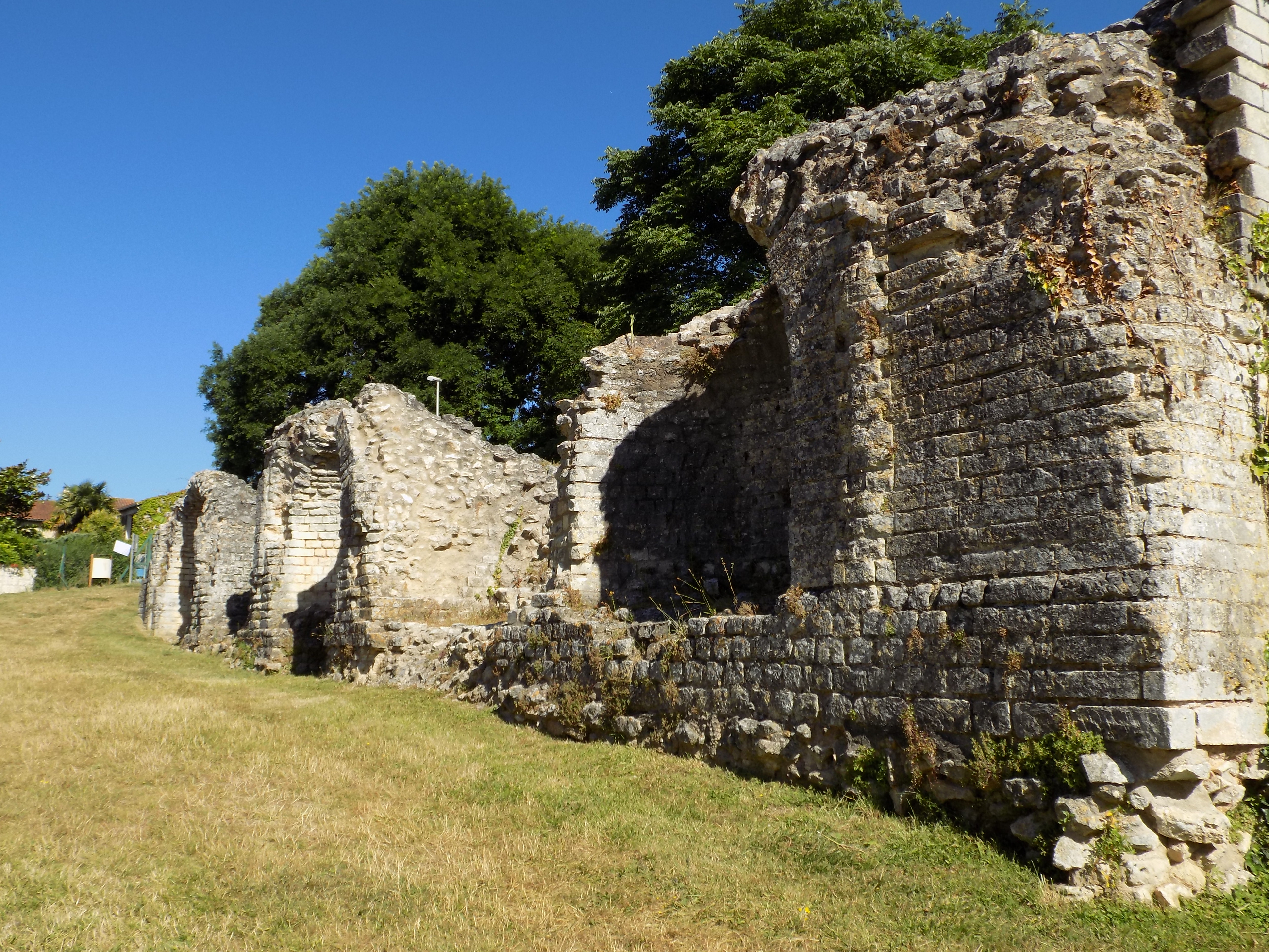 Fêtes romaines de Saintes : La SahCM présente aux thermes dits de Saint-Saloine