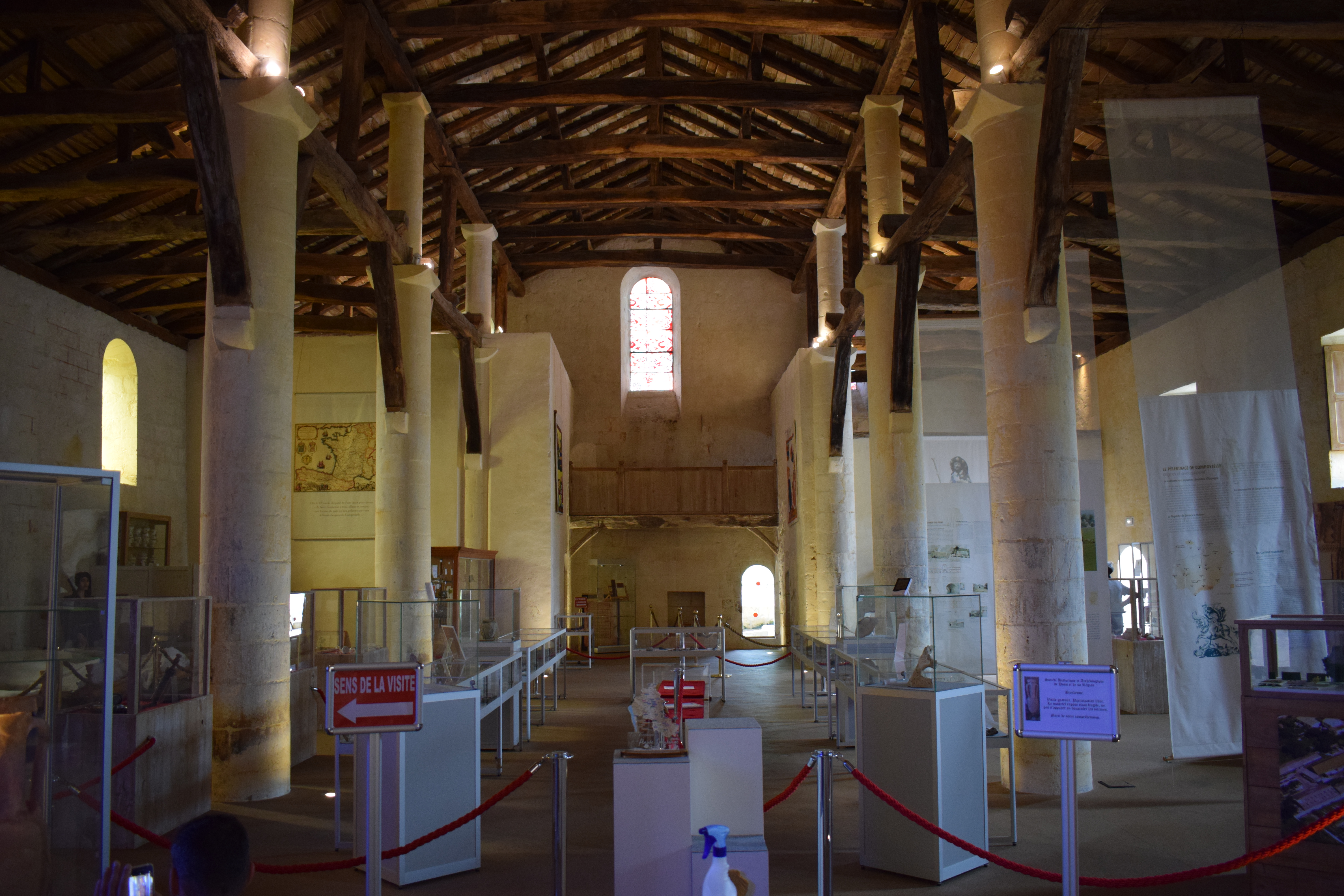 Déménagement du musée archéologique de Pons à l’Hôpital des Pèlerins.